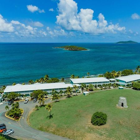 Tamarind Reef Resort Spa & Marina Кристианстед Екстериор снимка