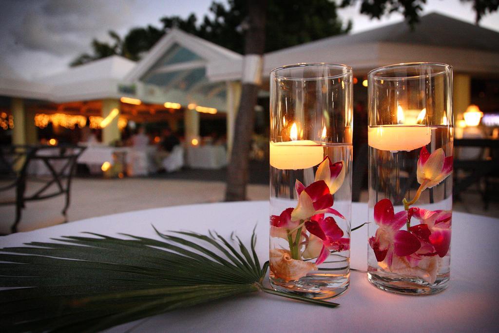 Tamarind Reef Resort Spa & Marina Кристианстед Екстериор снимка
