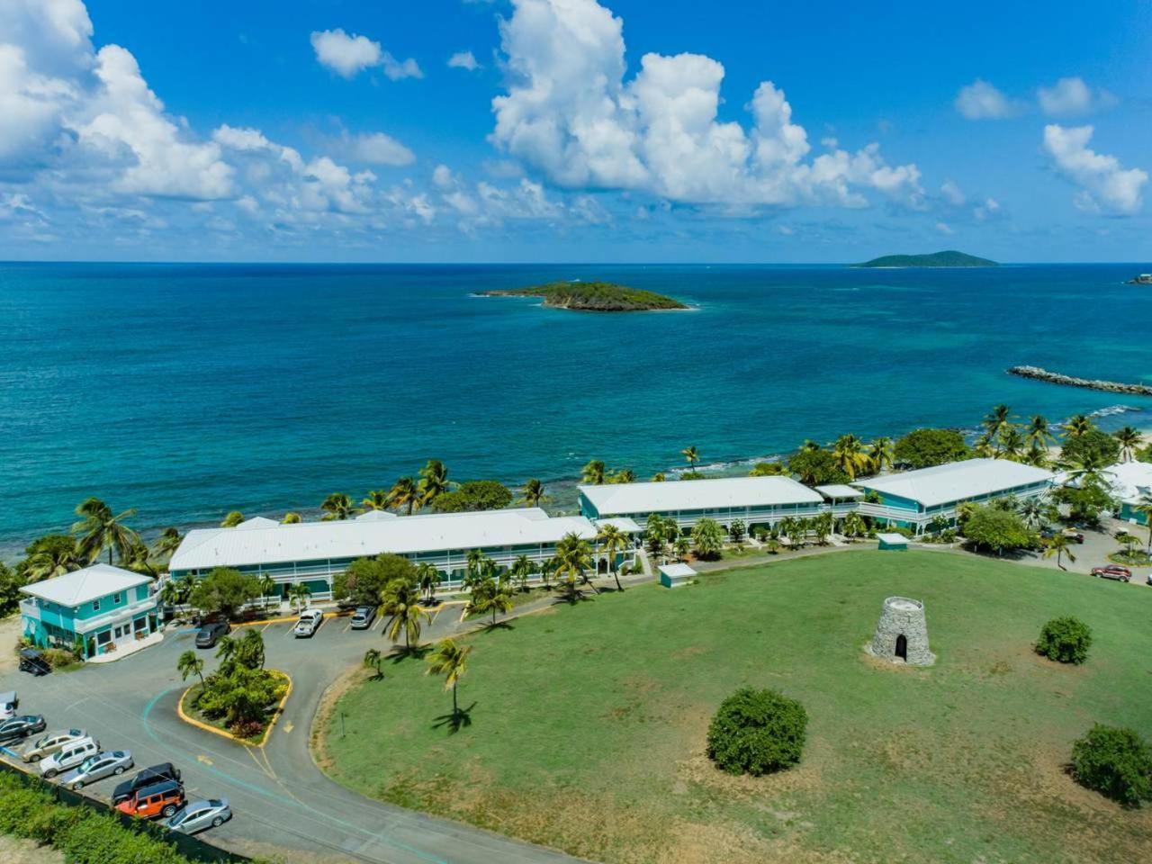 Tamarind Reef Resort Spa & Marina Кристианстед Екстериор снимка