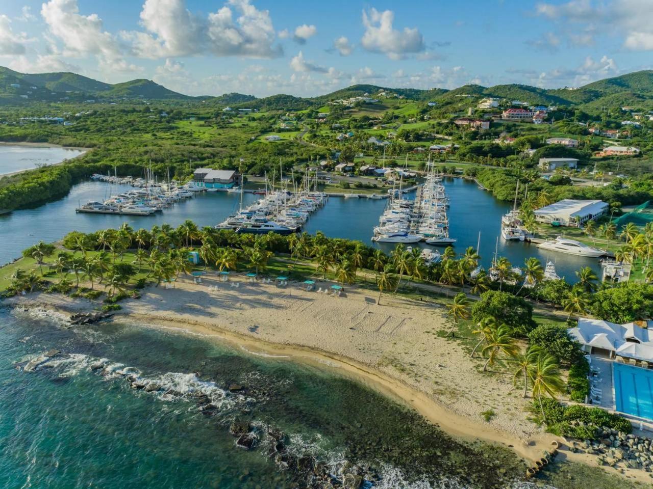 Tamarind Reef Resort Spa & Marina Кристианстед Екстериор снимка