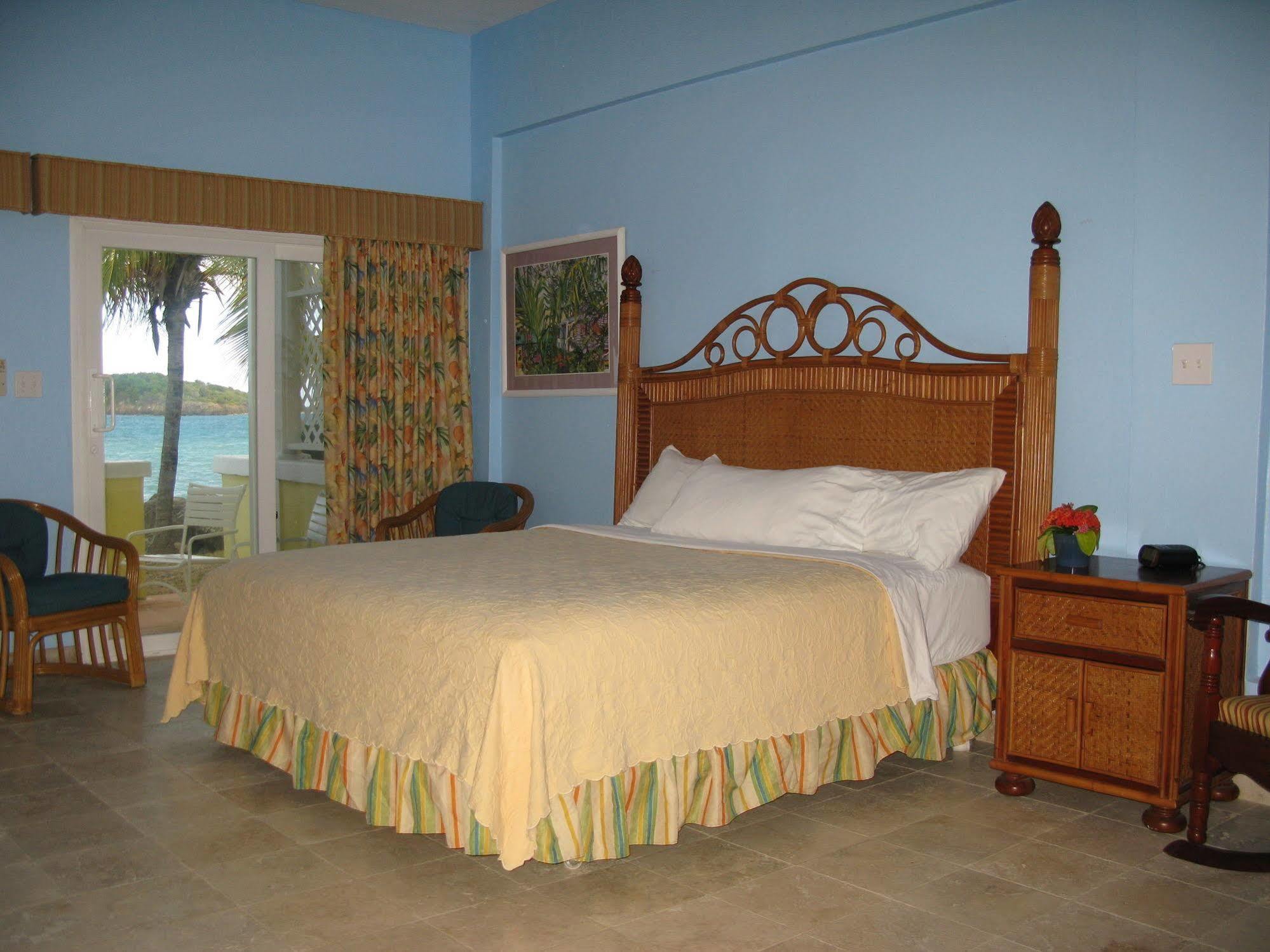 Tamarind Reef Resort Spa & Marina Кристианстед Екстериор снимка